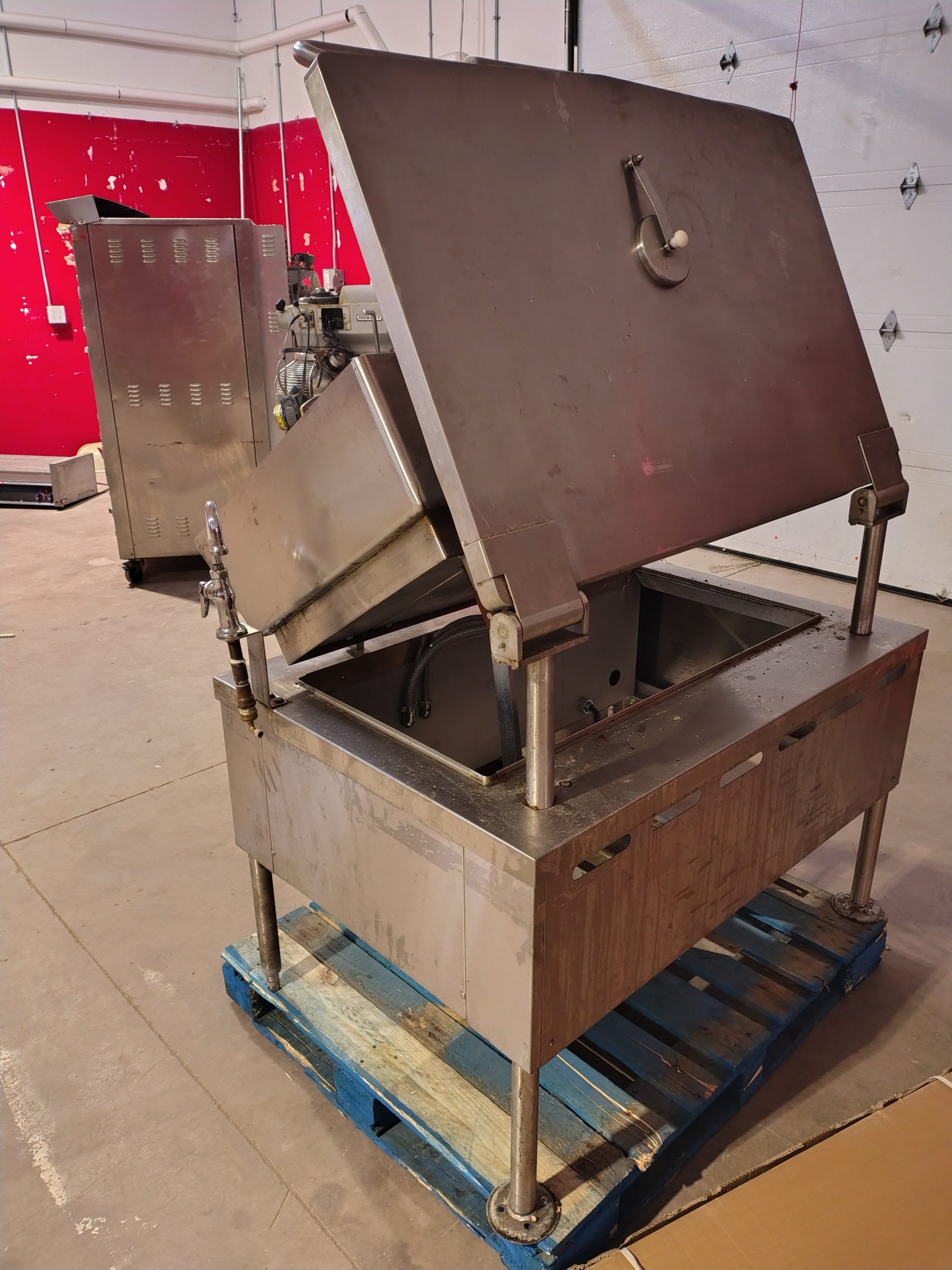 Reconditioned - Southbend BELM-40 Electric Tilting Skillet - Image 4